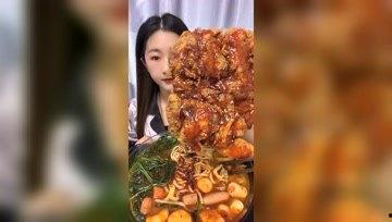 娱乐吃瓜酱石头,石头背后的故事与魅力揭秘